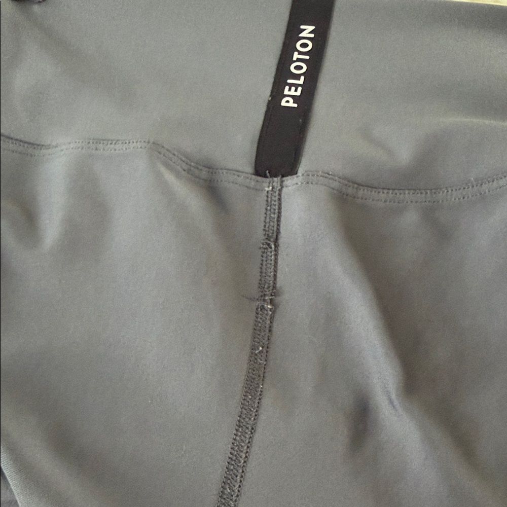 Peloton Charcoal High-Rise Leggings Size Large - Picture 5 of 9